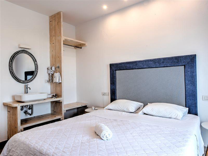 Anamar Santorini Otel 4*