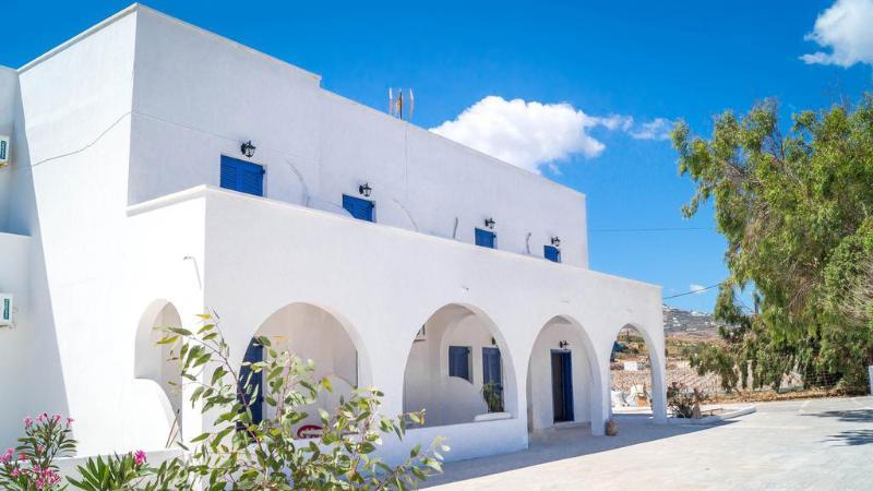 Anamar Santorini Otel Monólithos